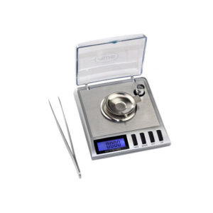 The Mini Pocket Scale for Gram Jewelry is a compact and portable scale designed for weighing small items like jewelry, gems, coins, and more with precision.jpg_960x960